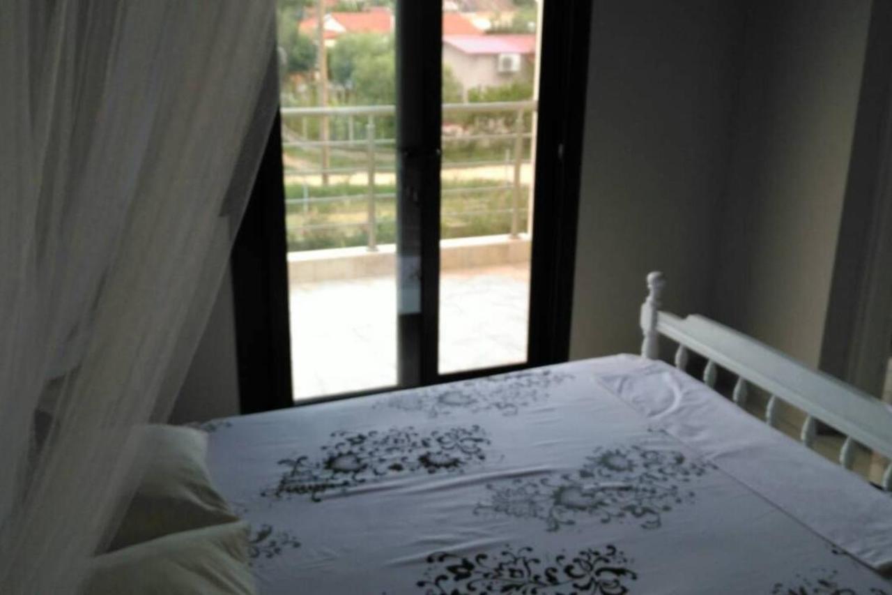 Hara'S Apartments ซากูเดีย ภายนอก รูปภาพ